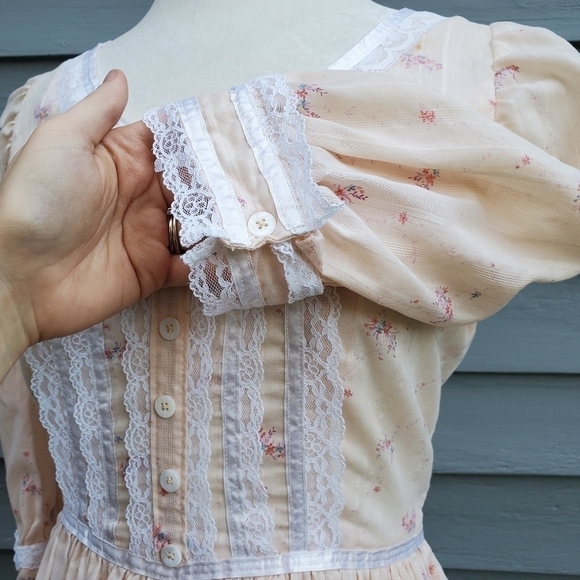 Vintage 70s Handmade Cottagecore Prairie Peach Pink Floral Lace Midi Dress Sm - Picture 3 of 8